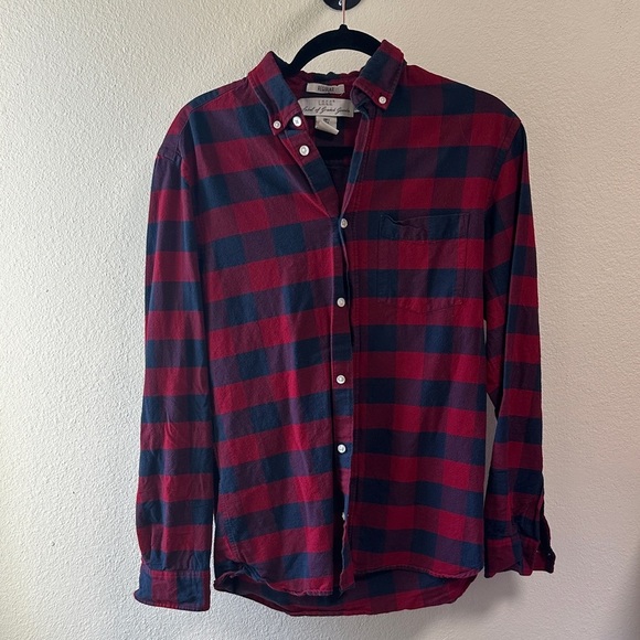 H&M Burgundy and Navy Checkered Shirt - Picture 1 of 7